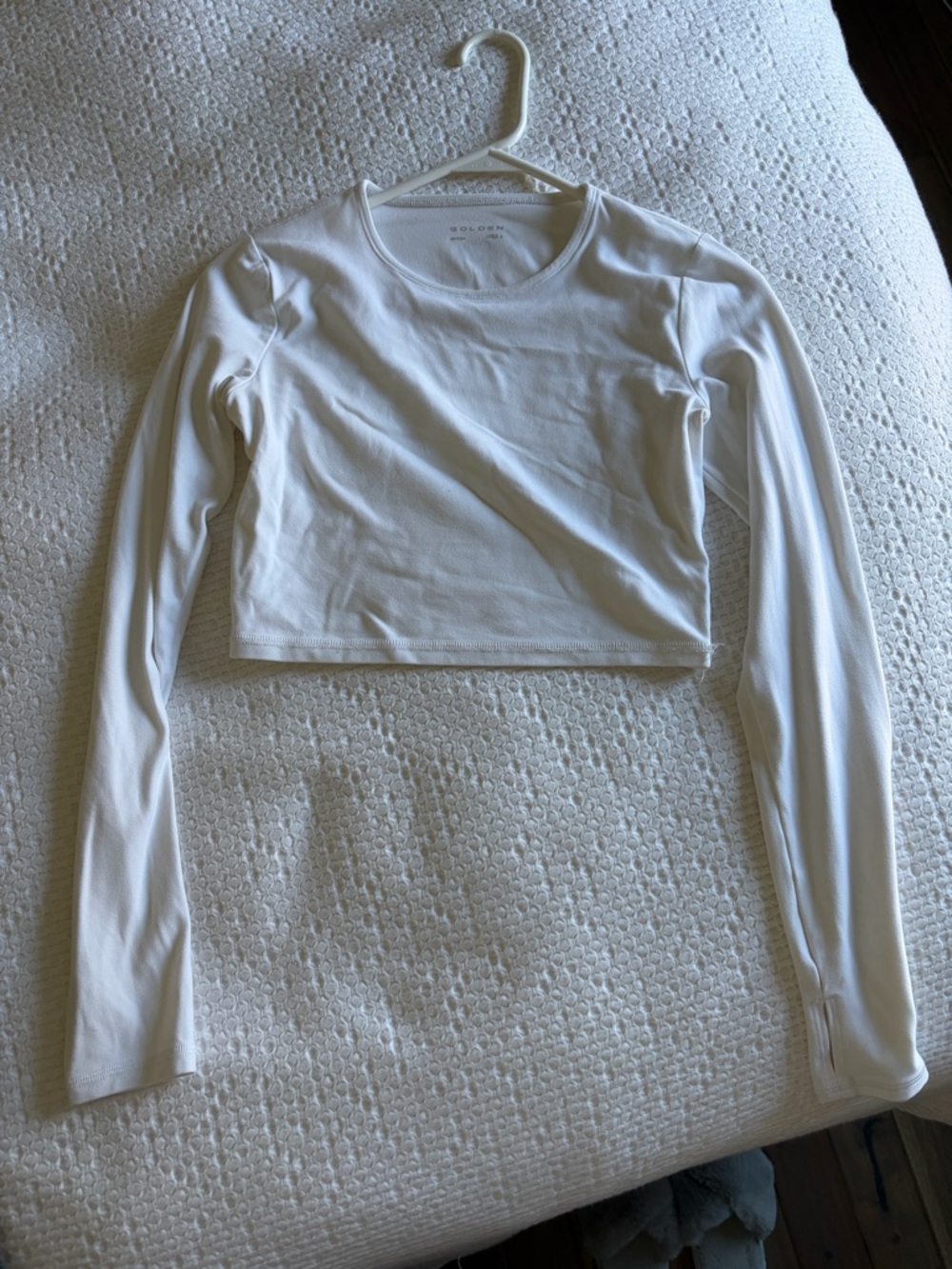Aritzia Butter Cropped Long Sleeve